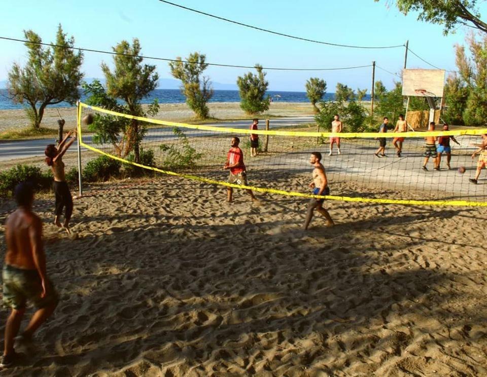 Camping Pefki Hotel Екстериор снимка